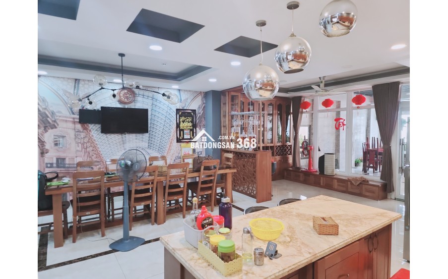 Bán Tòa Nhà 8 Tầng, Thang Máy, 1164m² Sàn, Dòng Tiền Sẵn, Mặt Tiền Cao Thị Chính, Chỉ 55 tỷ, Quận 7