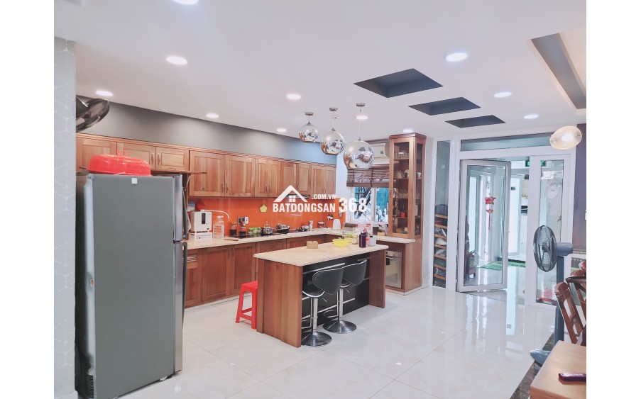 Bán Tòa Nhà 8 Tầng, Thang Máy, 1164m² Sàn, Dòng Tiền Sẵn, Mặt Tiền Cao Thị Chính, Chỉ 55 tỷ, Quận 7