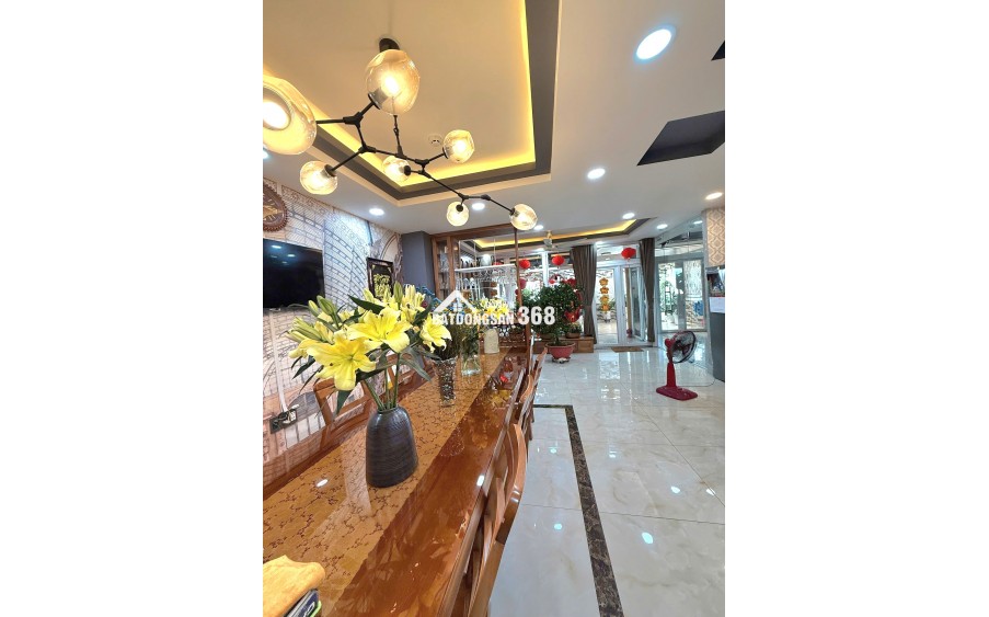 Bán Tòa Nhà 8 Tầng, Thang Máy, 1164m² Sàn, Dòng Tiền Sẵn, Mặt Tiền Cao Thị Chính, Chỉ 55 tỷ, Quận 7
