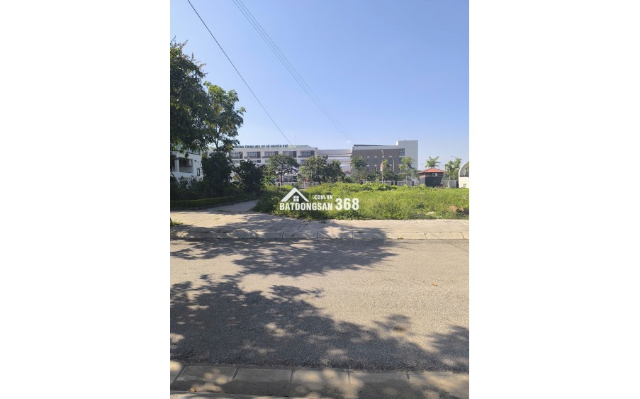 Bán Đất 250m2 Khu C - Khu đô thị Nguyên Khê - Đông Anh - Hà Nội. Giá 105tr/m2