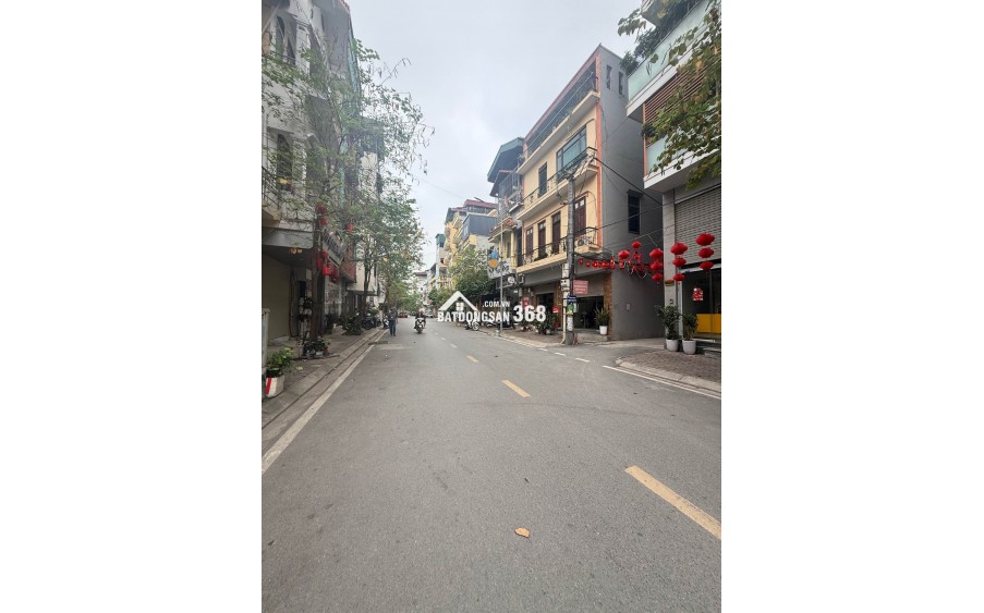 Nhà thật - Phố trạm, Long Biên  6.3 tỷ 30M - Nhà mới sổ đỏ
