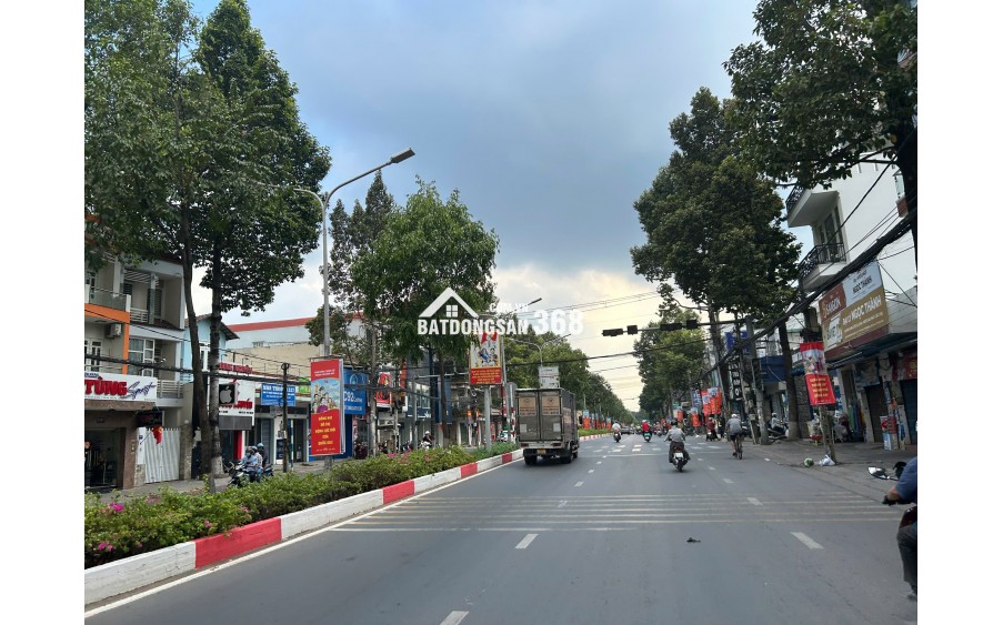 Bán lô đất giá rẻ hẻm Nguyễn Ái Quốc, ngay chợ Tân Phong, sát công viên Dương Tử Giang