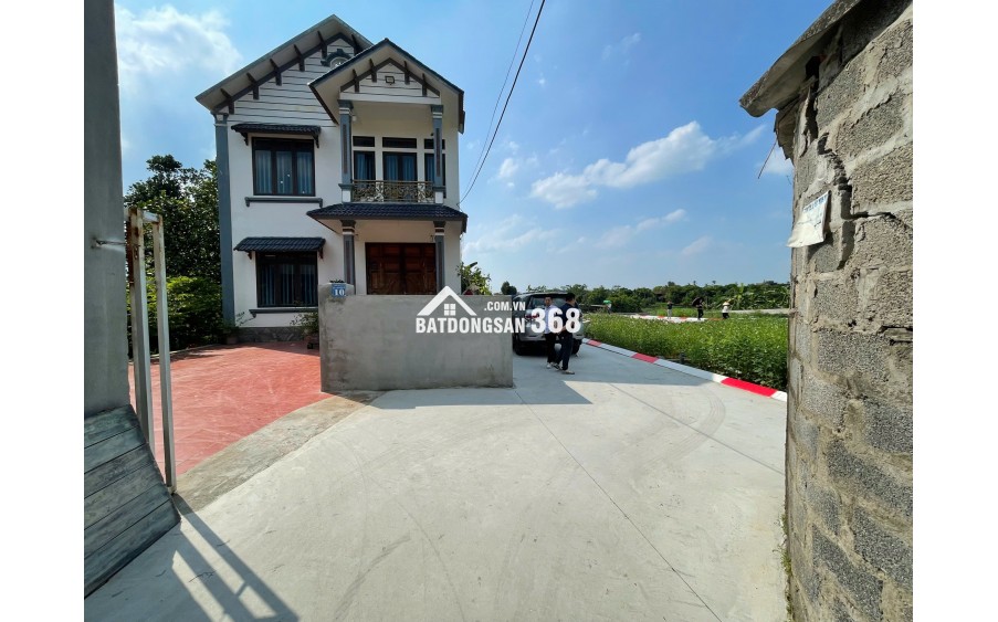TÀI CHÍNH HƠN 1 TỶ, SỞ HỮU LÔ ĐẤT CÁCH NGÃ TƯ XUÂN MAI 2KM.