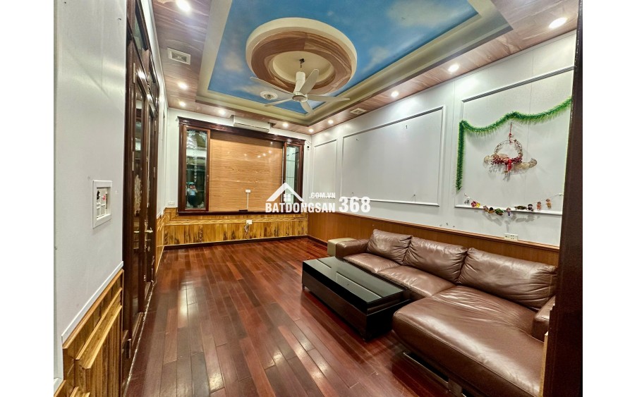 Bán nhà riêng tại 18/133 Chùa Hàng, 4,35 tỷ, 50m2, 3PN, 2WC, hướng Tây