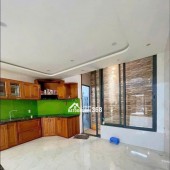 NHÀ 3T ÔNG ÍCH KHIÊM – ĐƯỜNG Ô TÔ 5M, GẦN BIỂN – HƠN 5 TỶ