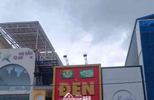 Siêu phẩm nhà mặt phố Tô Hiệu - 123m2 - Vị trí vàng kinh doanh