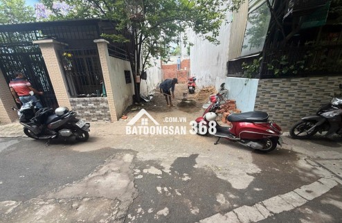 NGAY MAN THIỆN TĂNG NHƠN PHÚ A, HẺM XE HƠI, 64M2, GIÁ 4.8 TỶ.