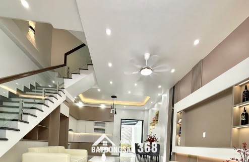 Nhà độc lập ô tô đỗ cách nhà 10m sân vườn sau siêu rộng siêu thoáng tại Thiên Lôi Aeon Mall