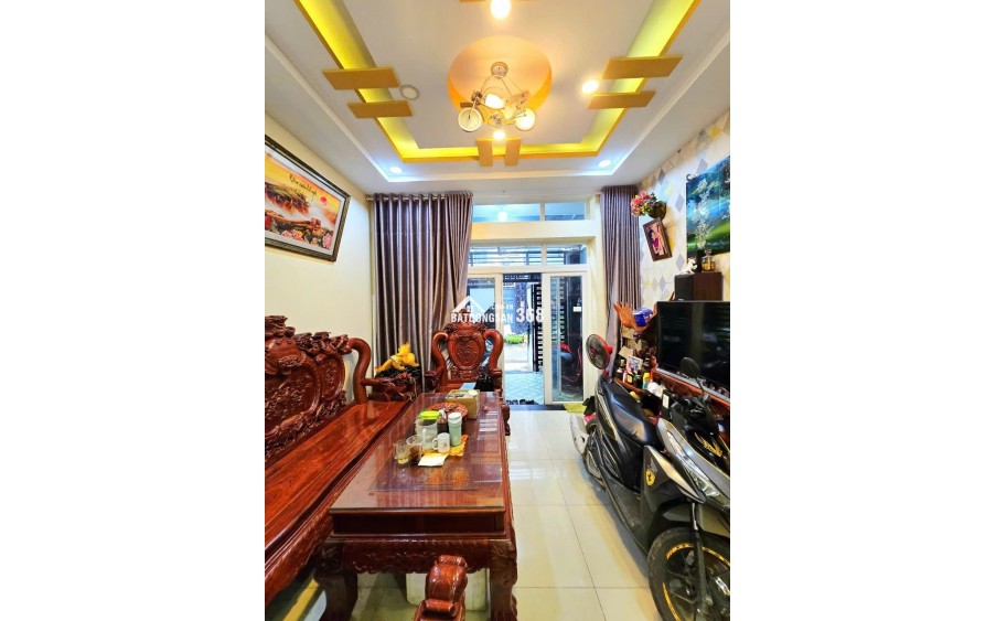 ĐƯỜNG 970 PHÚ HỮU 51M2 4 TẦNG 7.4 TỶ