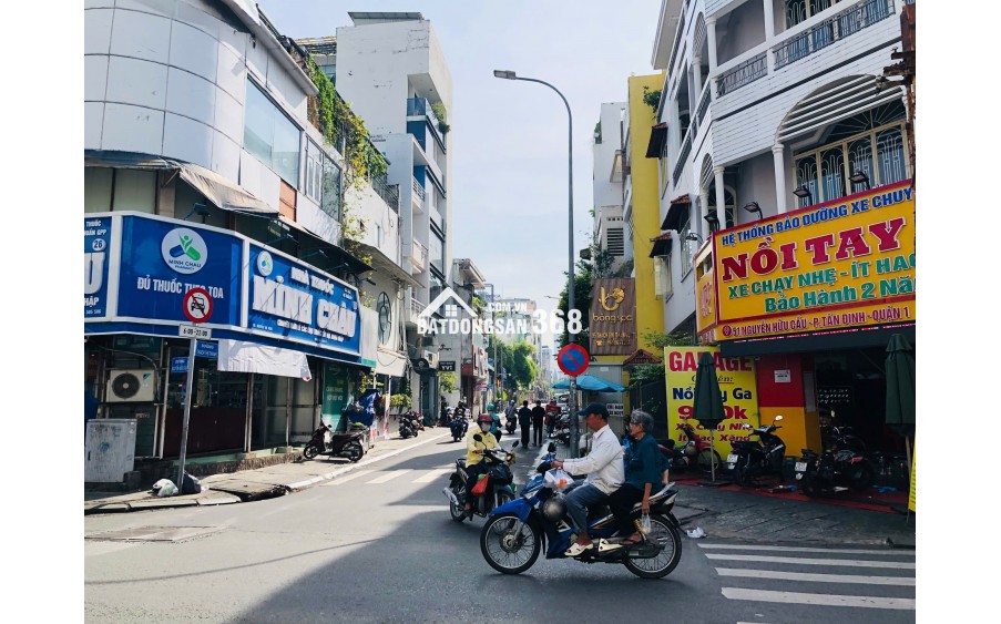 Bán nhà tại 32 Huyền Quang, giá thỏa thuận, 33.5m2, 2PN, 2WC