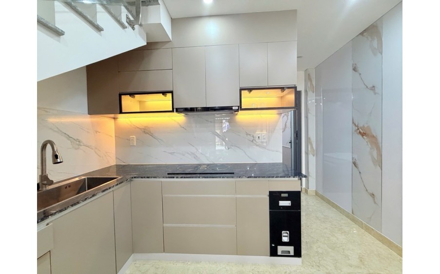 NHÀ ĐẸP XÔ VIẾT NGHỆ TĨNH – 3 TẦNG – FULL NỘI THẤT – 4 PN – 50M² – 8.X TỶ