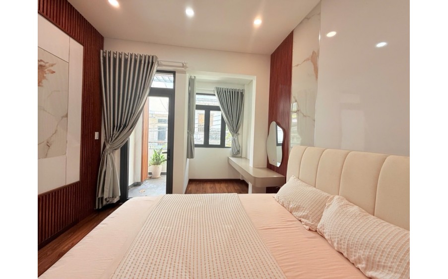 NHÀ ĐẸP XÔ VIẾT NGHỆ TĨNH – 3 TẦNG – FULL NỘI THẤT – 4 PN – 50M² – 8.X TỶ