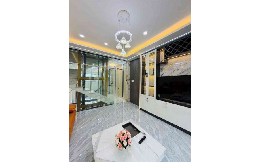 Nhà phố liền kề, trục đường Trường Chinh, khu dan