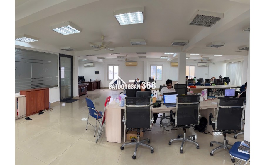 CHO THUÊ VĂN PHÒNG GẦN SÂN BAY TÂN SƠN NHẤT – 176m² MẶT TIỀN TRƯỜNG SƠN – PHÙ HỢP 20–50 NHÂN SỰ