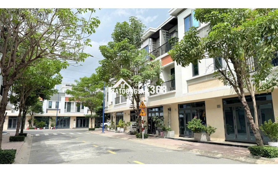 Nhà phố 1 trệt 2 lầu, ngay trung tâm bờ Bắc tp Huế, tài chính 1 tỉ, sỡ hữu ngay.