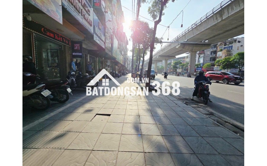 Nhà Đẹp Mặt Phố Cấp 4 Hồ Tùng Mậu Bắc Từ Liêm 30m 18,5 Tỷ