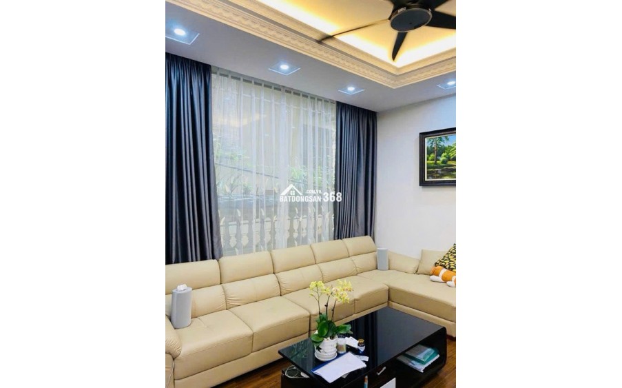 Nhà Đẹp Mặt Phố Cấp 4 Hồ Tùng Mậu Bắc Từ Liêm 30m 18,5 Tỷ