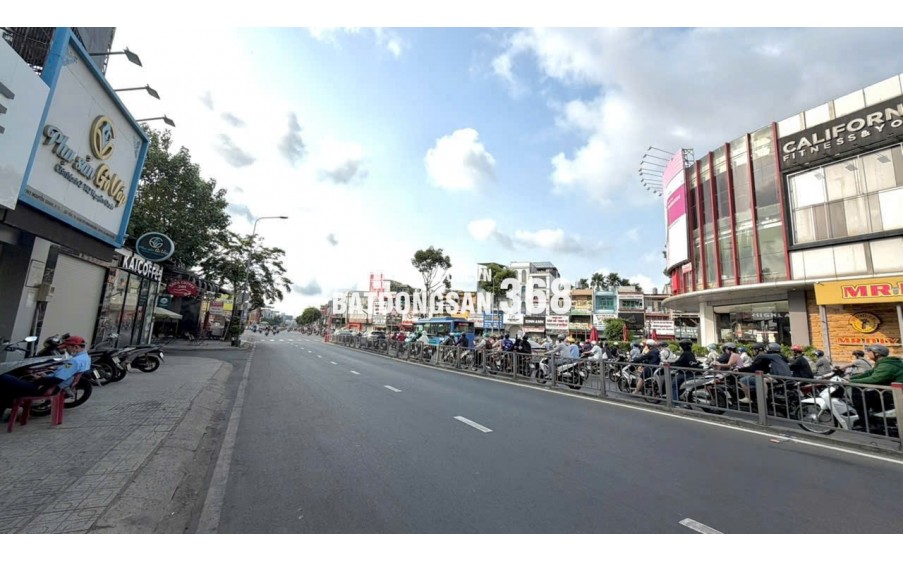 Mặt tiền Nguyễn Oanh – vị trí cực đẹp, gần CityLand, ngay ngã tư Phan Văn Trị, khu vực buôn bán sầm uất ngày đêm
