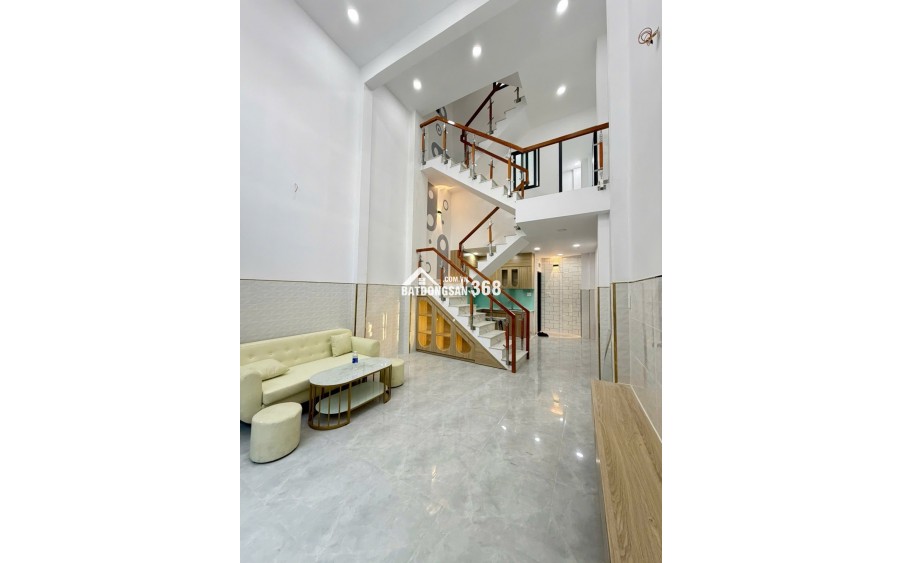 NHÀ ĐẸP BÌNH TÂN - 5 TẦNG TRẦN - CÁCH CHỢ BÌNH TRỊ ĐÔNG VÀI BƯỚC CHÂN