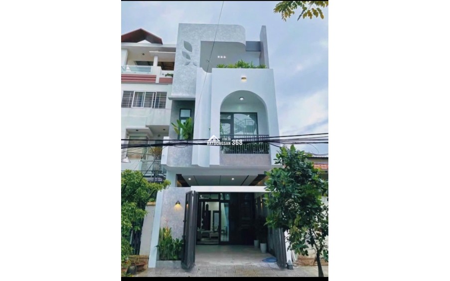  NHÀ PHỐ 1 TRỆT 2 LẦU – THIẾT KẾ ĐẸP, CÔNG NĂNG ĐẦY ĐỦ