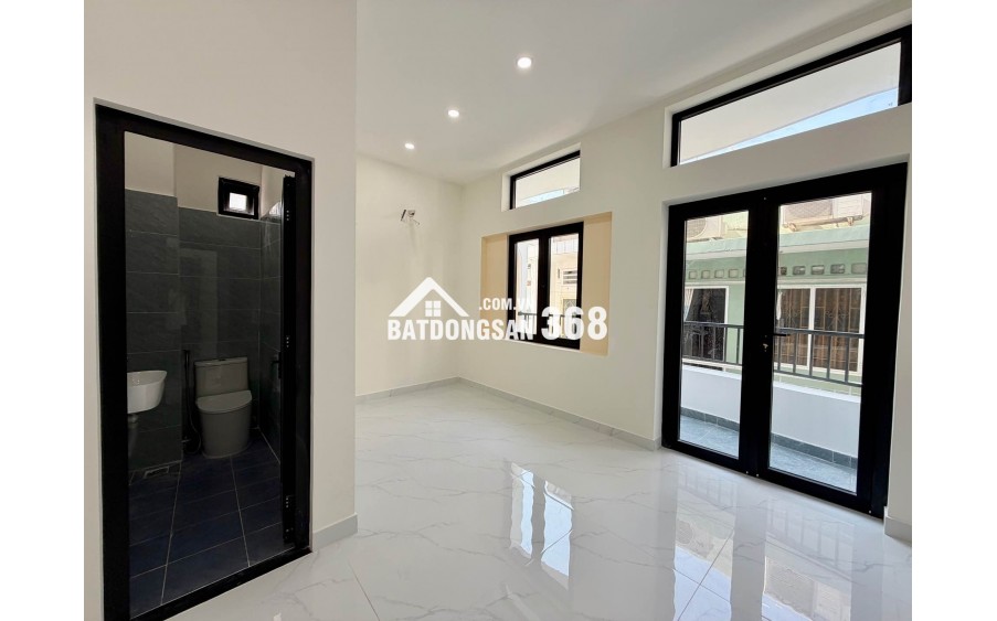 GIẢM NÓNG 7 TỶ 96 – NHÀ GÓC 2 MẶT THOÁNG NGAY CHỢ CÂY QUÉO 
