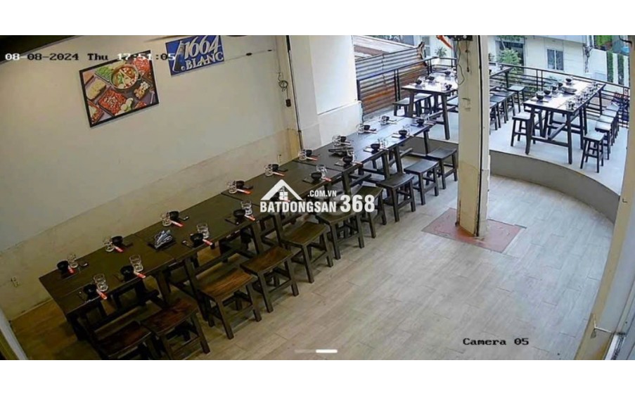 Cần sang mặt bằng vị trí lô góc 2 MT 3 lầu Đinh Tiên Hoàng Q1