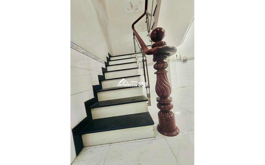 BÁN NHÀ SÁT HXH DƯƠNG BÁ TRẠC P2 Q8 - 4.1X13.5 - 54M2 - CHỈ 5,98 TỶ- GỌI NGAY 0784968131