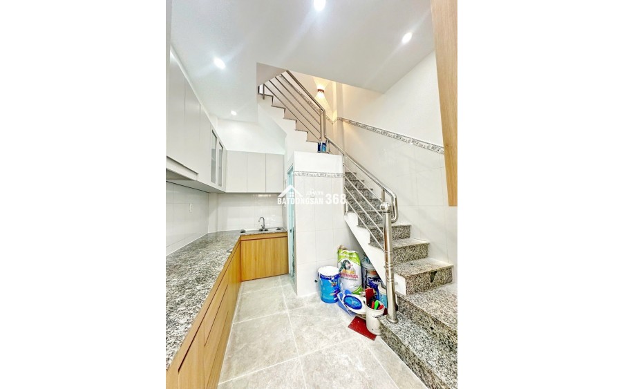 NHÀ 4 TẦNG/ HẺM 3M  THÔNG, GẦN MT TRẦN XUÂN SOẠN- CƯ XÁ NH * Q7