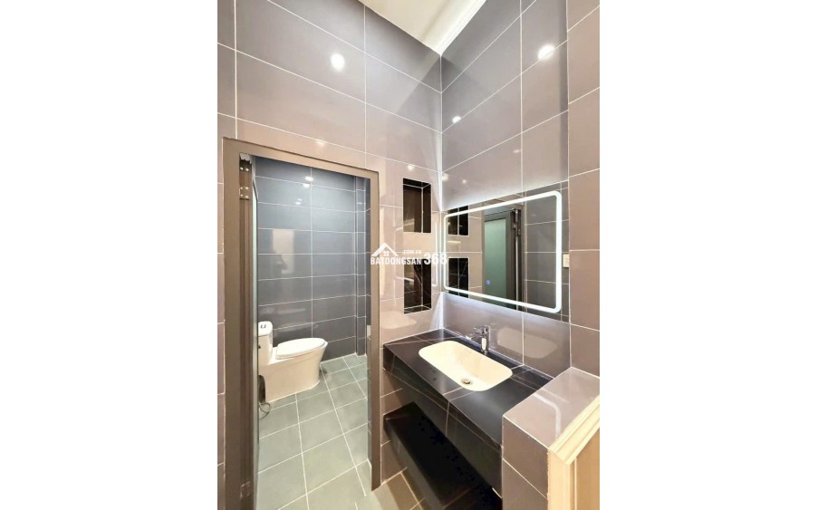 Nhà đẹp Thủ Dầu Một 120m² - 3PN - 2WC - Sổ hồng riêng - Giá chỉ 2tỷ1