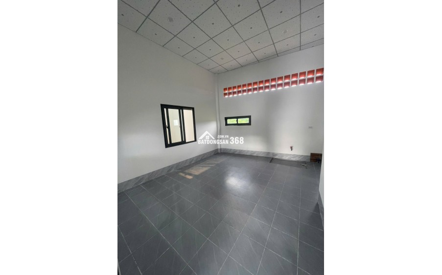 BÁN NHÀ LIỀN KỀ 300M2 FULL ĐẤT THỔ CƯ