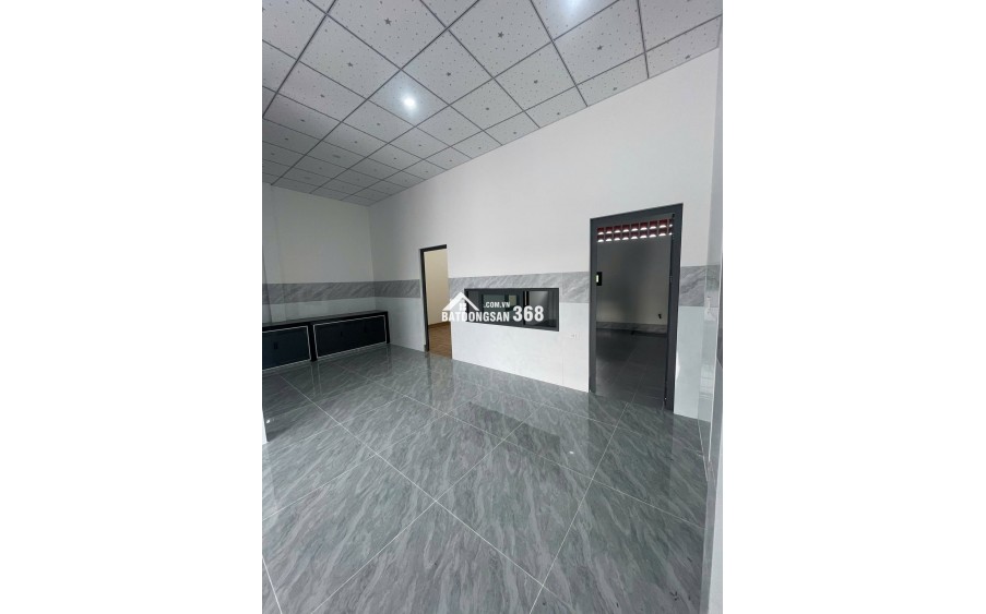 BÁN NHÀ LIỀN KỀ 300M2 FULL ĐẤT THỔ CƯ