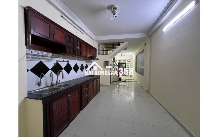 cần bán Nhà 1 trệt 2 lầu Nguyễn Oanh Quang Trung 55m2