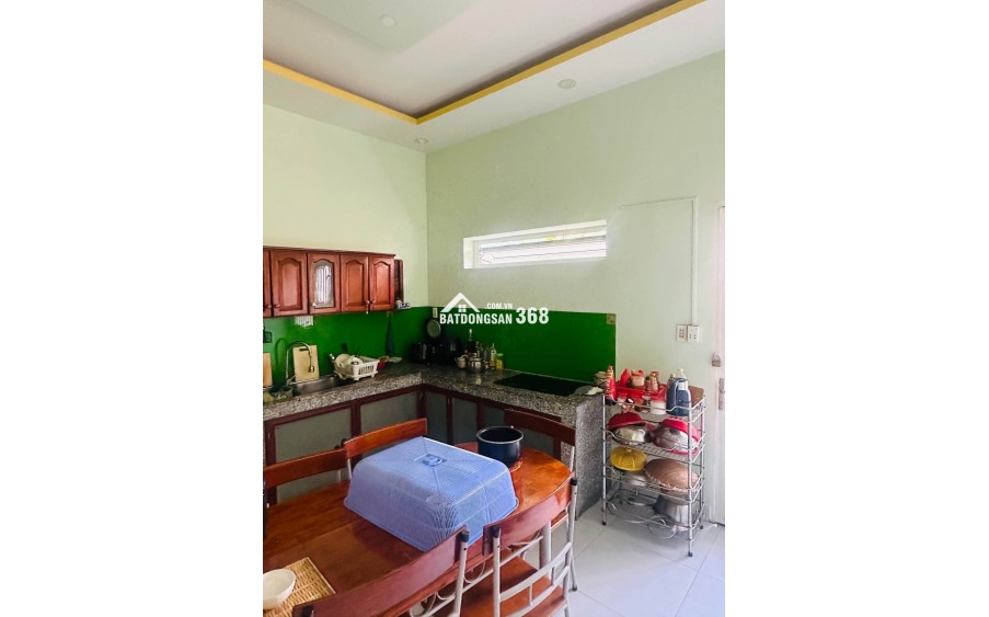BIỆT THỰ SÂN VƯỜN 300M2, NGANG 15M - ĐẦY ĐỦ CÔNG NĂNG - NHÀ ĐÚC BTCT 4PN.