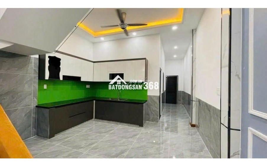 Bán Gấp Nhà 1 Trệt 1 Lầu, 120m², Sân Ô Tô Rộng, Cách UBND Tương Bình Hiệp Chỉ 500m