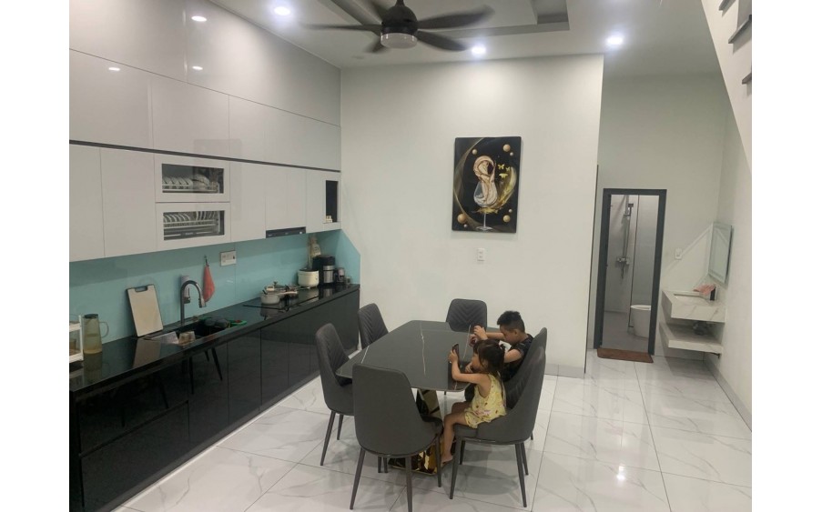 Nhà phố khu dân cư yên tỉnh,