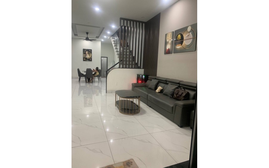 Nhà phố khu dân cư yên tỉnh,