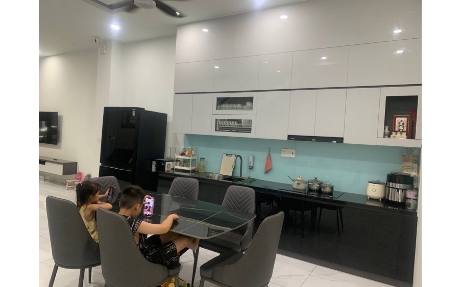 Nhà phố khu dân cư yên tỉnh,