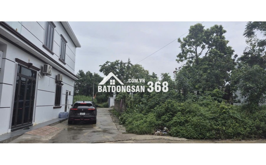Bán gấp đất Quốc Oai Hà Nội 85,6m2 sổ đỏ chính chủ ô tô đỗ cửa