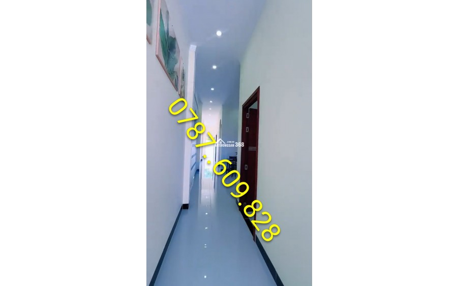 CHỈ 7⃣0⃣0⃣ TR - NHÀ CẤP 4,  CHỦ GỬI BÁN GẤP THƯƠNG LƯỢNG MẠNH TẠI BÌNH CHÁNH