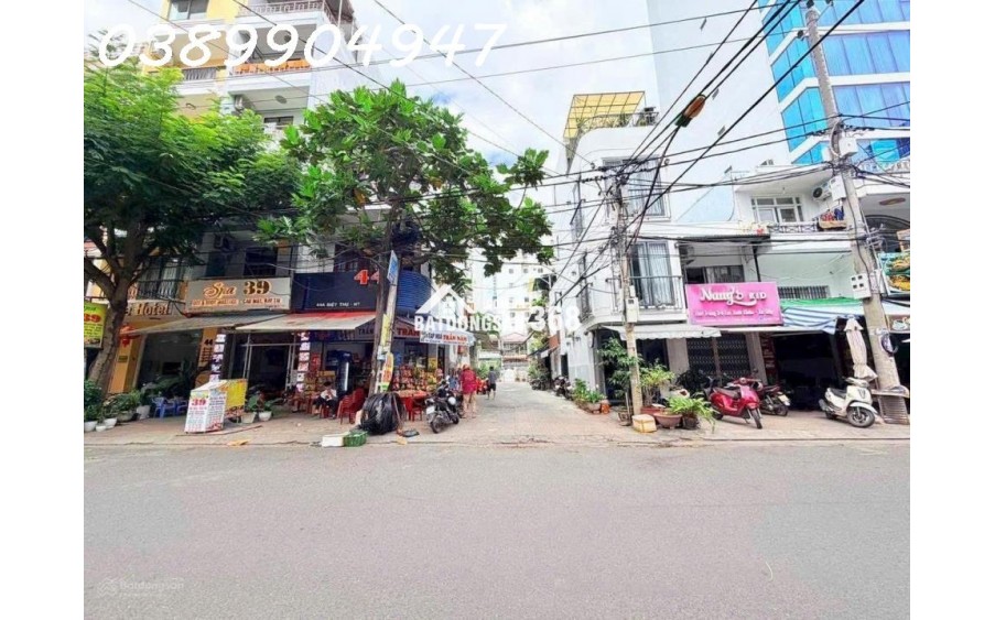 Nhà 2,5 tầng Đường Biệt Thự _ hẻm ô tô thông ] * Cách biển Trần Phú : 300m * Giá : 4,3 tỷ