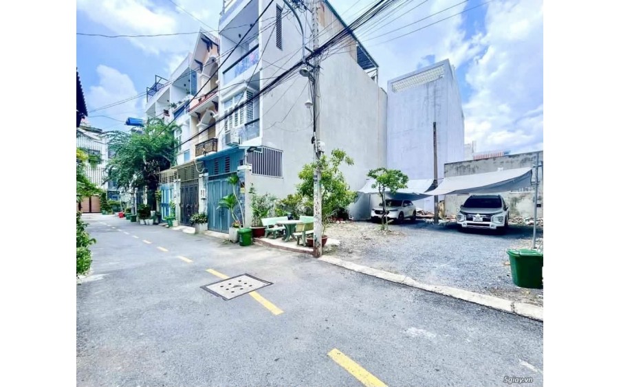  NHÀ LINH TÂY THỦ ĐỨC CHỈ 3TỶ8 CÁCH CHỢ THỦ ĐỨC 200m, GẦN NGAY KHA VẠN CÂN