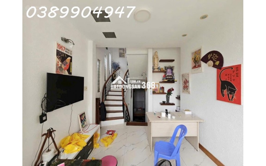 Nhà 4 tầng đường Hồng Lĩnh - vị trí cực xịn. Giá: 5 tỷ