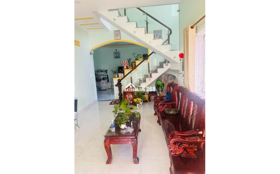 BIỆT THỰ SÂN VƯỜN 300M2, NGANG 15M - ĐẦY ĐỦ CÔNG NĂNG - NHÀ ĐÚC BTCT 4PN.