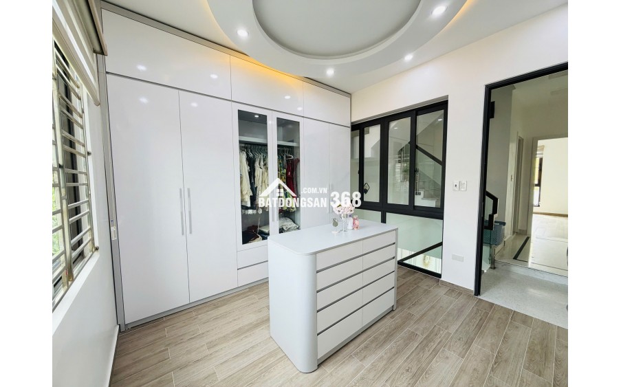Nhà đẹp gần Vinhomes Imperia Hồng Bàng 4 tầng full nội thất, ô tô đõ cửa