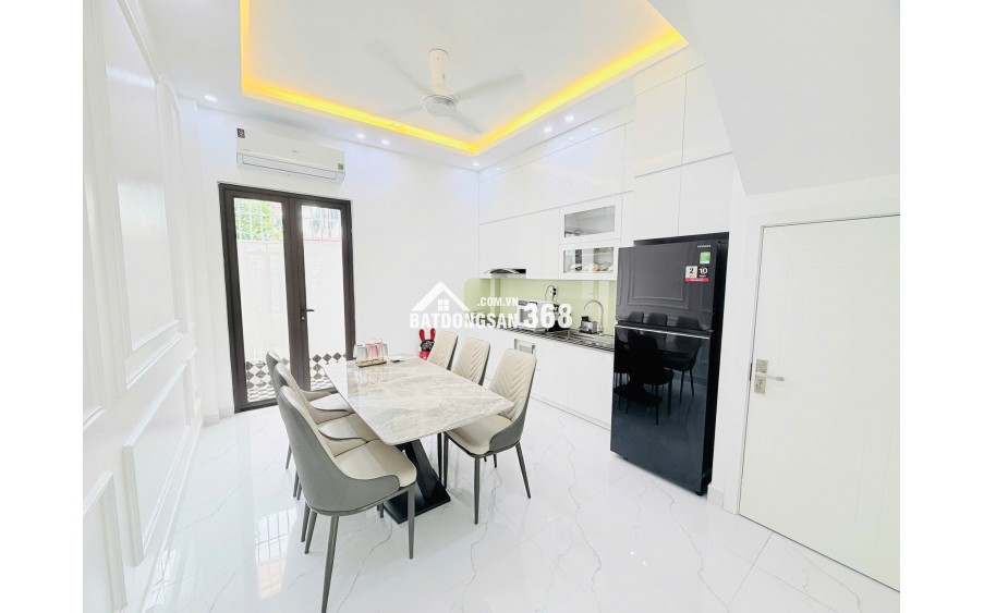 Nhà đẹp gần Vinhomes Imperia Hồng Bàng 4 tầng full nội thất, ô tô đõ cửa
