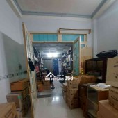 Bán đất tặng căn nhà 4 tầng hoàn công đủ, chỉ vài thùng sơn là như mới