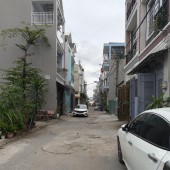 NHÀ HẺM XE TẢI 3 TẦNG  GẦN VINCOM THỦ ĐỨC