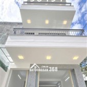 Bán siêu phẩm nhà đẹp căn góc vòng xoay đầu tư kinh doanh