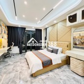 9.5 TỶ – NHÀ MỚI TINH 6 TẦNG HẼM XE HƠI PHONG CÁCH HIỆN ĐẠI – CÓ THANG MÁY FULL NỘI THẤT – GẦN CÔNG VIÊN LÀNG HOA