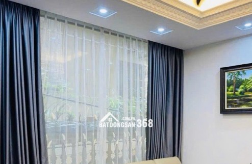 Nhà Đẹp Mặt Phố Cấp 4 Hồ Tùng Mậu Bắc Từ Liêm 30m 18,5 Tỷ